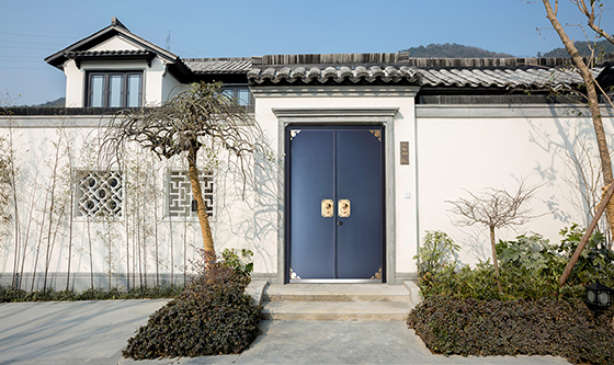 如何挑选中高端入户门